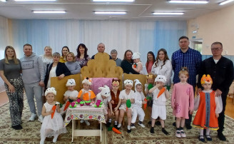 Неделя сказок в детском саду: "Как зайцы дом строили" Неделя сказок в детском саду: "Как зайцы дом строили".